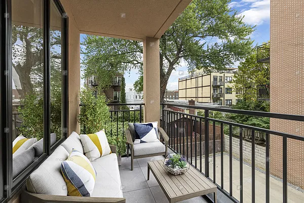 Sold by Nest Seekers International | media 6