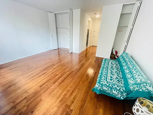 Rented by Oxford Property Group | media 4