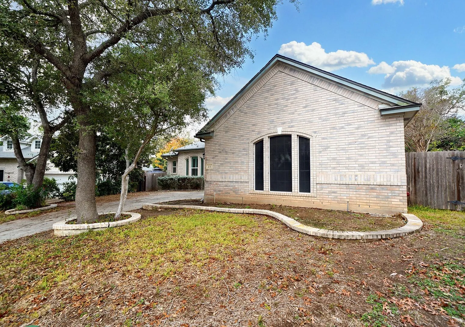 Spacious & Updated 3-Bedroom Home in Deer Creek, Schertz, TX - Realtor Commission: $500 — Photo 4