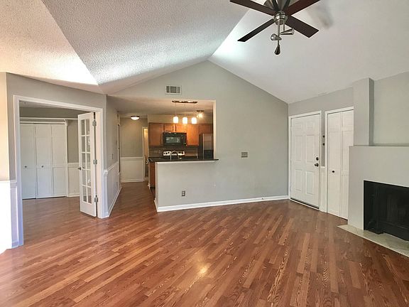 5th image of 709 Cypress Pointe St