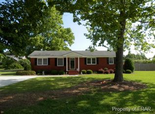 2762 Strickland Bridge Rd, Fayetteville, NC 28306