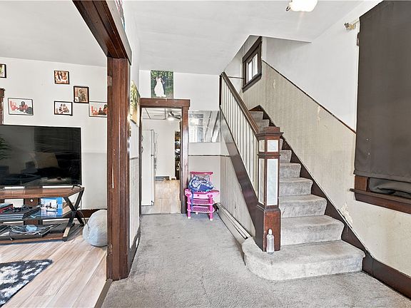 3rd image of 1014 2nd St