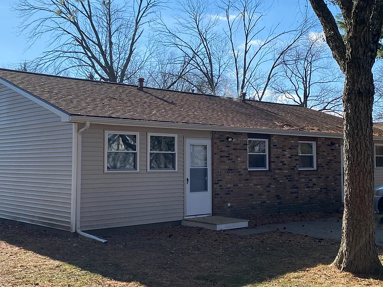1603 Queens Way #A — Photo 14