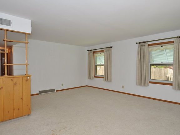 4th image of 6973 N Ardara Ave
