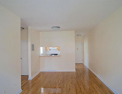 1st image of 364 Montgomery St APT 4A