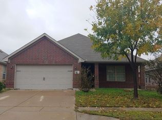 7521 Fresh Springs Rd, Fort Worth, TX 76120