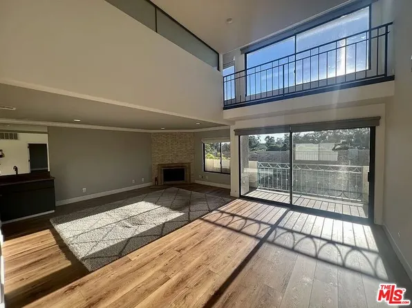 390 S Sepulveda Blvd #A302, Los Angeles, CA 90049