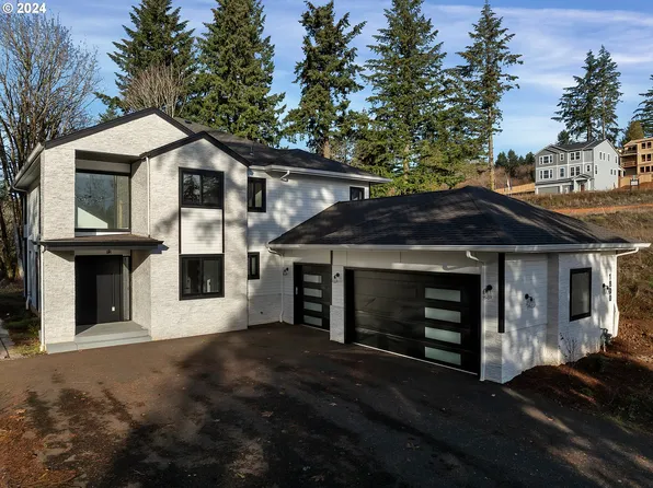 1800 Killarney Dr, West Linn, OR 97068