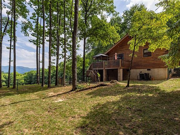 5th image of 1023 Idlewild Dr