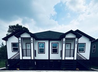 5214 Rue St #A-B, Houston, TX 77033