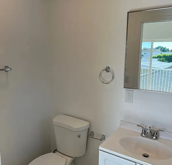2228 Conquista Ave — Photo 4