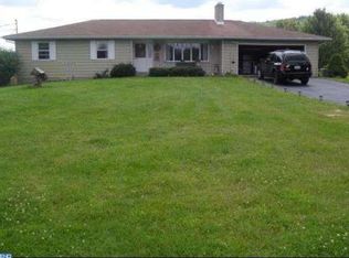 716 Loyalville Rd, Harveys Lake, PA 18618