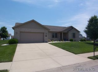 5400 Wake Forest Dr, Fairview Heights, IL 62208
