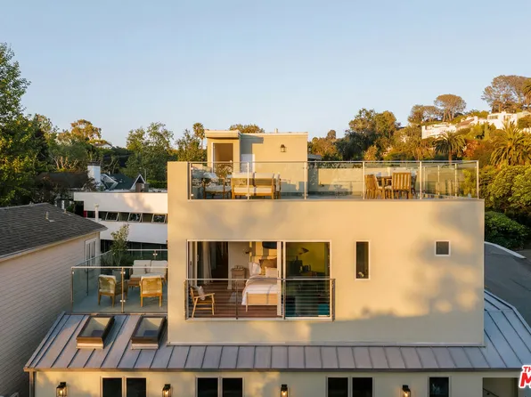 257 Entrada Dr, Santa Monica, CA 90402