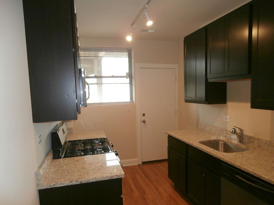 1st image of 1111 W Balmoral Ave #1112-1E