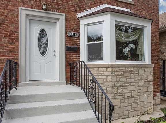 2nd image of 6116 S Komensky Ave