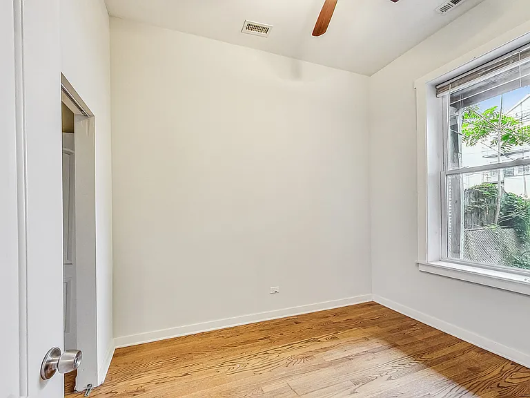 1645 W Huron St #1R — Photo 6