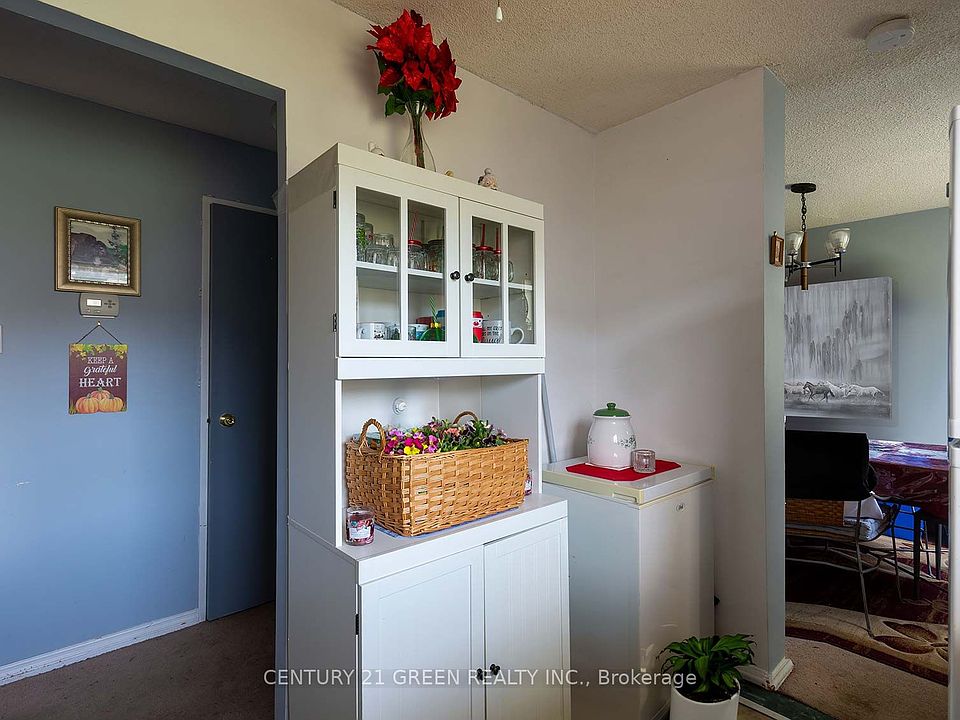 2001 Bonnymede Dr Mississauga, ON Zillow Apartments for Rent in