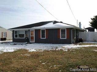 1972 Newcomer Dr, Galesburg, IL 61401