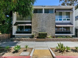1070 Chestnut Ave, Long Beach, CA 90813