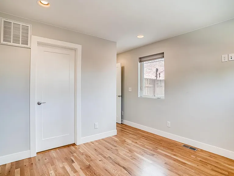 3426 N Josephine St — Photo 11