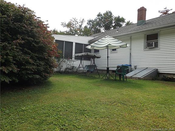 4th image of 1540 Nichols Ave