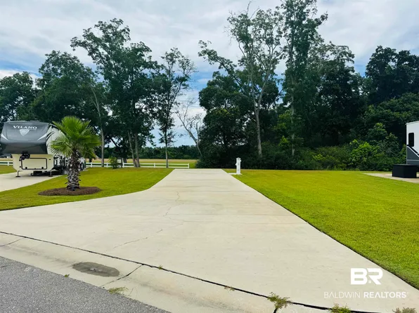 12451 Gateway Dr, Elberta, AL 36530