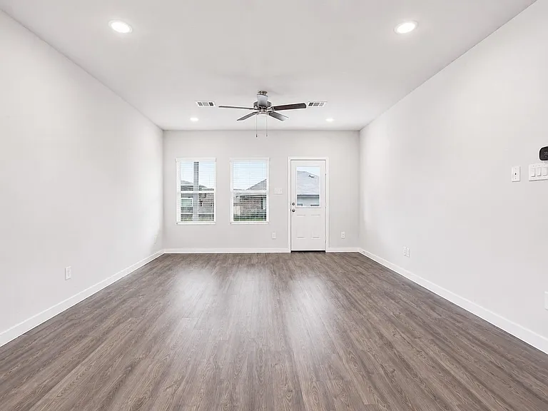 8131 Arrowroot Ln — Photo 21