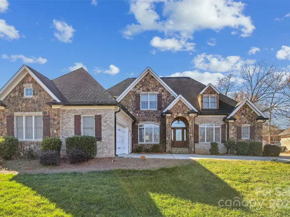 138 Pointer Ct SE, Concord, NC 28025
