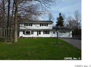 4058 Makyes Rd, Syracuse, NY 13215