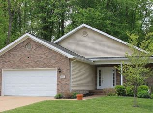 3113 Fawn Hill Dr, Evansville, IN 47711