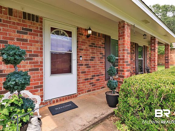 4th image of 6770 King Arthur Dr