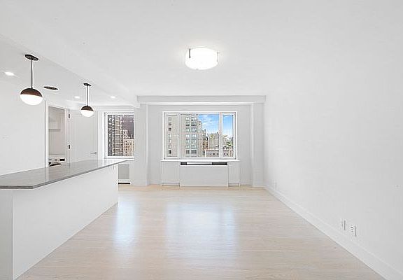 5th image of 920 Park Ave #8BC