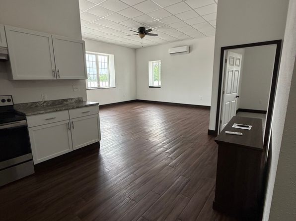 410 Smith St APT 12