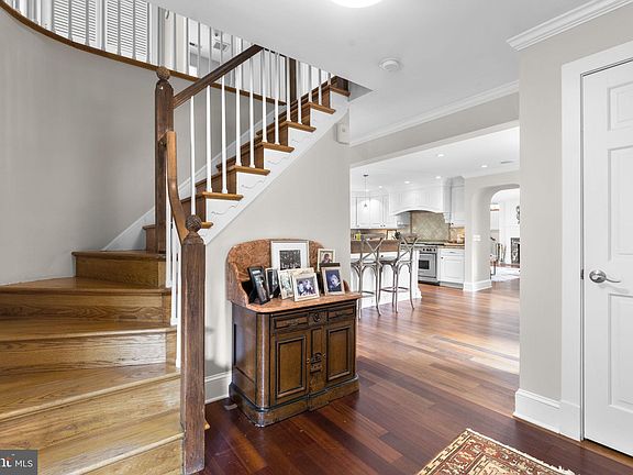 4th image of 56 Saint Andrews Rd