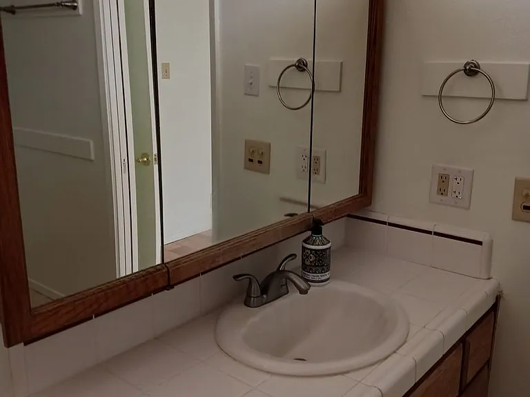 1111 McClaren Dr — Photo 14