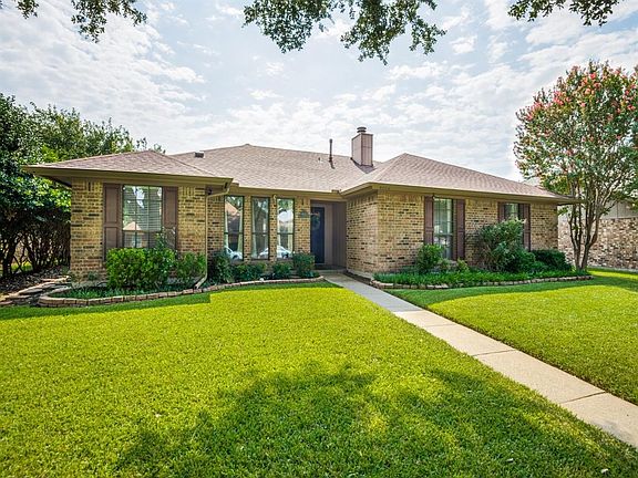 3rd image of 4002 Windy Crest Dr