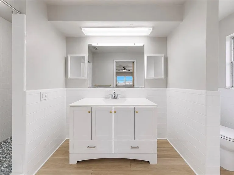 1729 Bikini Ct — Photo 25