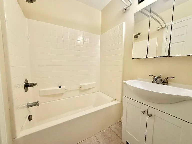 5402 Balboa Arms Dr #308 — Photo 25