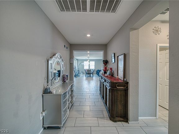 4th image of 2659 Glen Valley Ave
