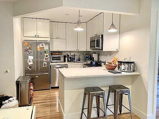4th image of 65 Park Pl #2C