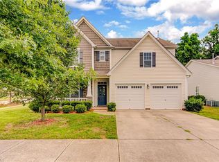 211 Parkview Ln, Bermuda Run, NC 27006
