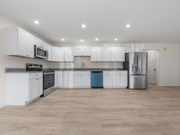 135 Surry Rd #A