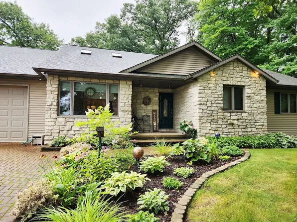 N11852 Lettau Dr, Brownsville, WI 53006