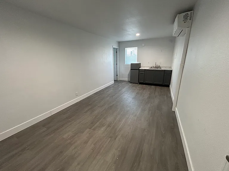 411 S Main St #109 — Photo 5