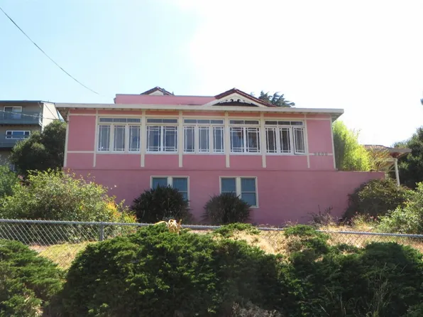 9600 Burr St, Oakland, CA 94605