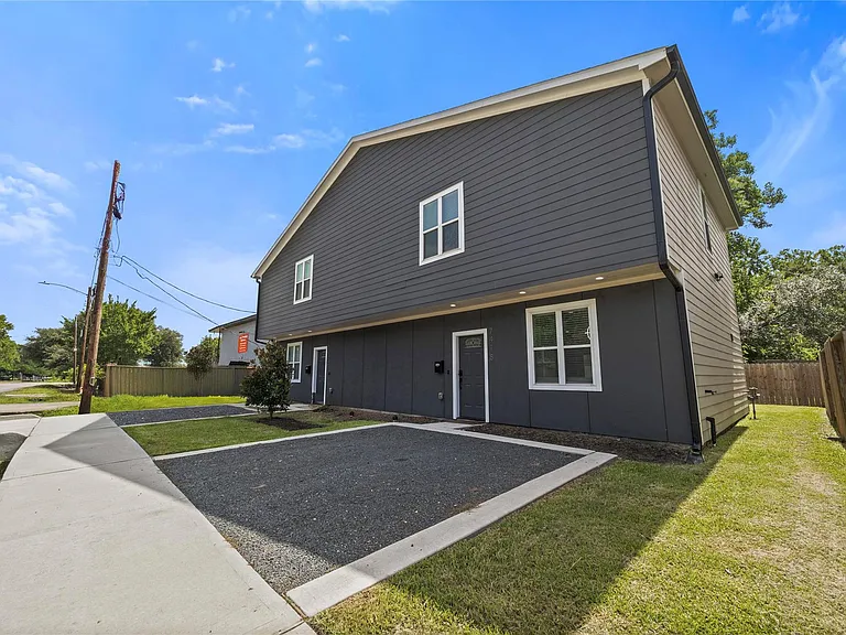 7418 Mount St — Photo 31
