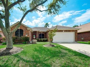 17230 Grey Mist Dr, Friendswood, TX 77546
