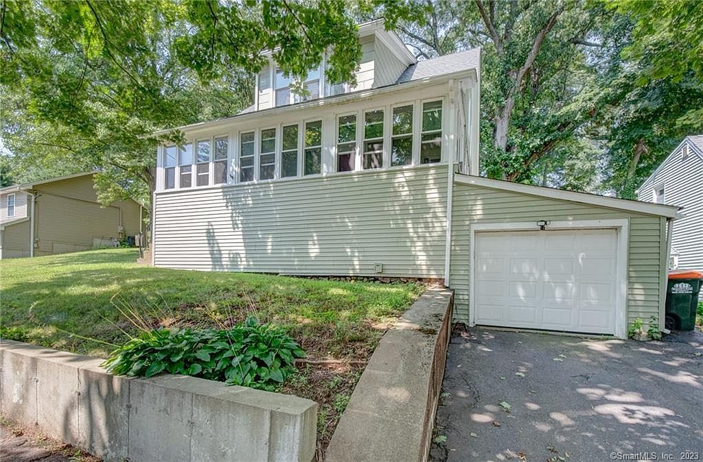 299 New Hanover Ave, Meriden, CT 06451 MLS 170590010 Zillow