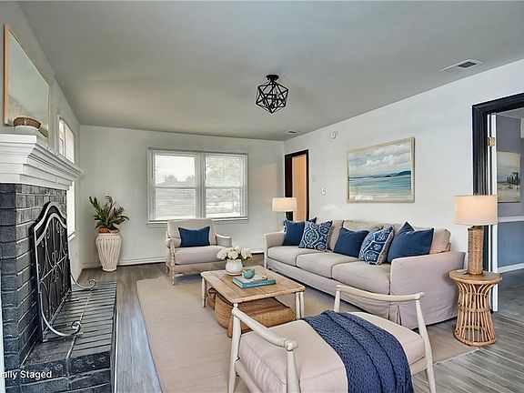 3rd image of 4129 Windsor Gate Pl